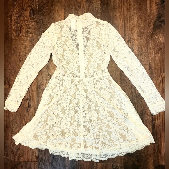 Juniors Small Guitii Lace Dress - Picture 3 of 7